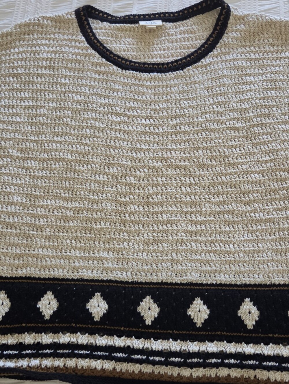 a.n.a Cream and Black Short-Sleeve Crew Sweater